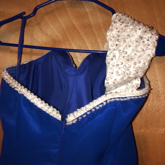 One of a kind blue evening gown - Picture 4 of 4